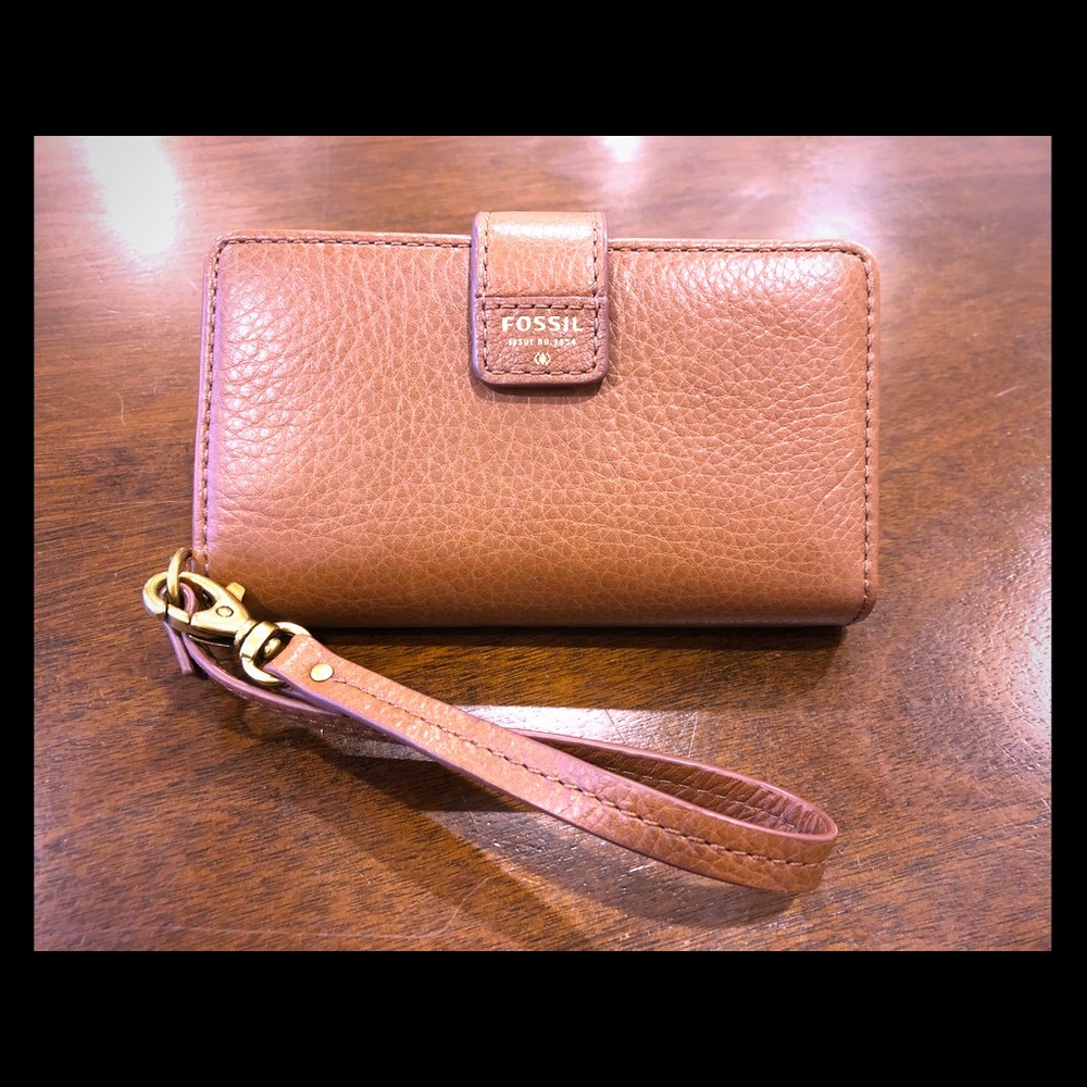 Fossil Leather Wristlet Wallet